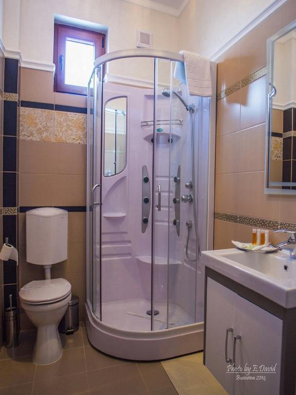 Hotel Galany Rădăuţi Exteriér fotografie
