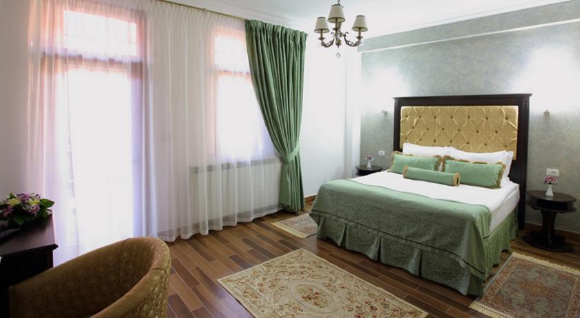 Hotel Galany Rădăuţi Exteriér fotografie